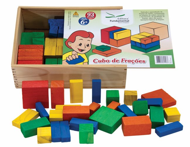 Cubo de Frações – 93 Peças em madeira colorida